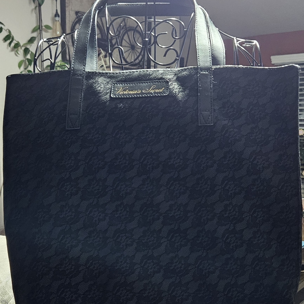 Victoria's Secret Black Women's Tote Bag